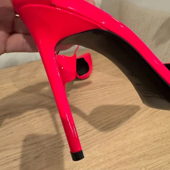 Saint Laurent Neon Pink Patent Pointed-Toe Ankle-Strap Pumps - Picture 13 of 15